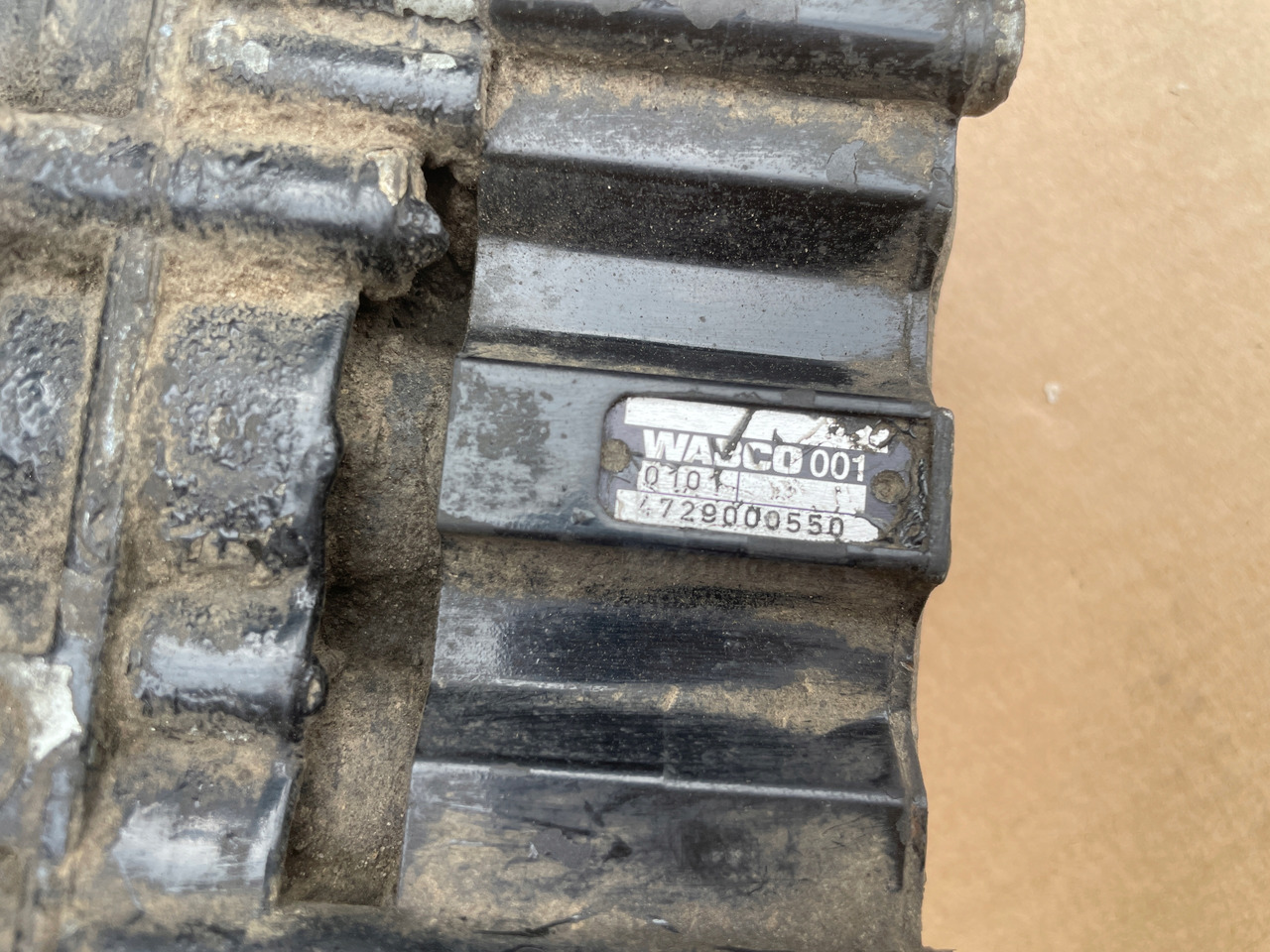 ZAWÓR PODUSZEK ECAS MAN TGA TGX TGS 4729000550 - Воздушная подвеска для Грузовиков: фото 3 ZAWÓR PODUSZEK ECAS MAN TGA TGX TGS 4729000550 - Воздушная подвеска для Грузовиков: фото 3