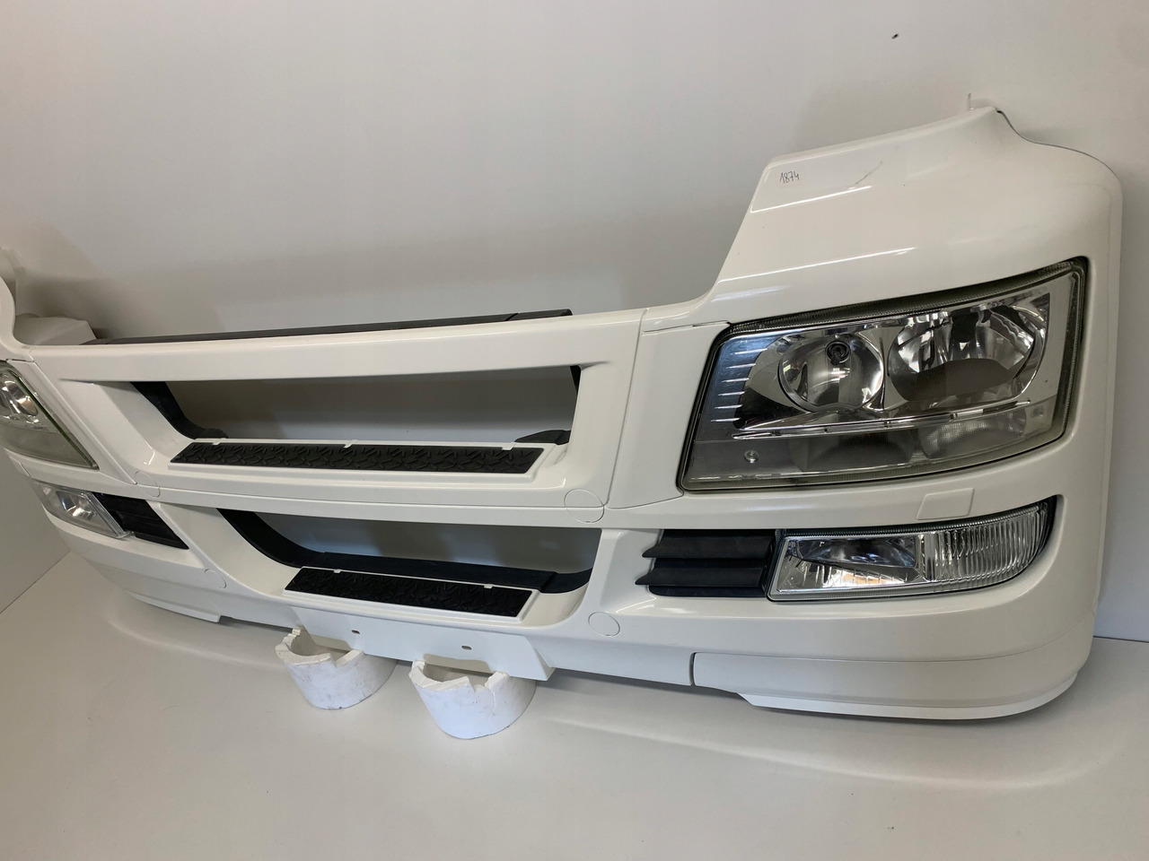 ZDERZAK XENON MAN TGS - Бампер для Грузовиков: фото 5 ZDERZAK XENON MAN TGS - Бампер для Грузовиков: фото 5