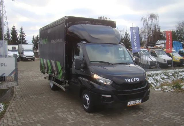 Iveco DAILY 35 C 15 3.0TDI FIRANA Z PRAWEJ STRONY 3.5T DMC WINDA - Фургон с закрытым кузовом: фото 3 Iveco DAILY 35 C 15 3.0TDI FIRANA Z PRAWEJ STRONY 3.5T DMC WINDA - Фургон с закрытым кузовом: фото 3