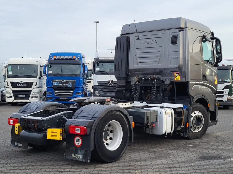 Iveco S-WAY 480 Automatic Retarder Clima Cruise LED PTO Navi Euro6 - Тягач: фото 5 Iveco S-WAY 480 Automatic Retarder Clima Cruise LED PTO Navi Euro6 - Тягач: фото 5