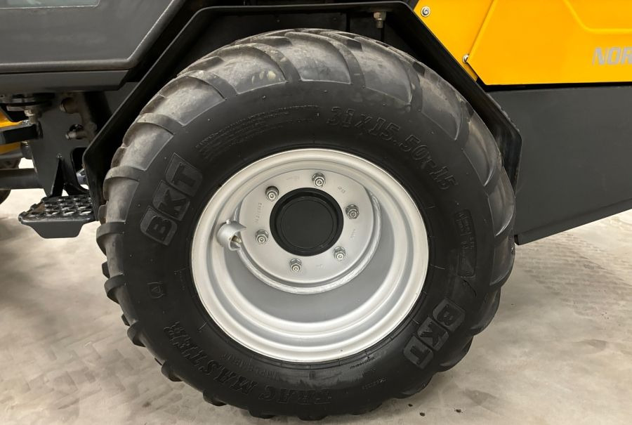 Schäffer 2430 HD - Гусеничный мини-погрузчик: фото 4 Schäffer 2430 HD - Гусеничный мини-погрузчик: фото 4