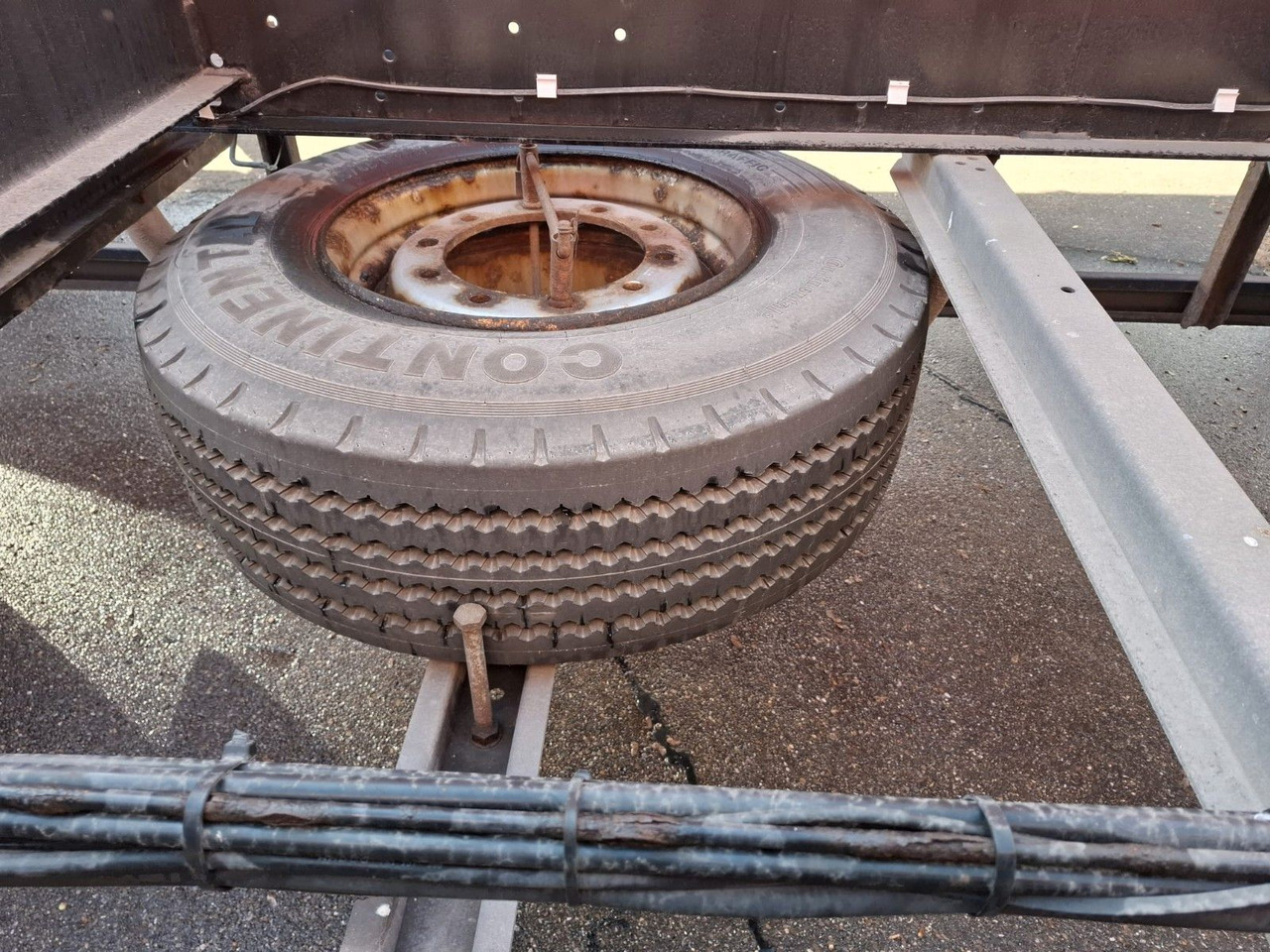 Krone AWE 18P, Ladebordwand BÄR 2,0 to - Прицеп-контейнеровоз/ Сменный кузов: фото 4 Krone AWE 18P, Ladebordwand BÄR 2,0 to - Прицеп-контейнеровоз/ Сменный кузов: фото 4