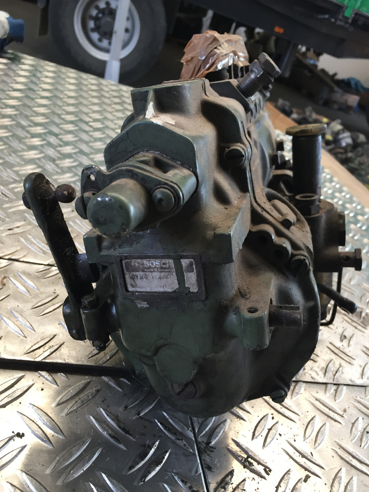 Gebrauchte Einspritzpumpe DB OM 314, Bosch - Nr. : 0 400 844 047 - Топливный насос для Грузовиков: фото 3 Gebrauchte Einspritzpumpe DB OM 314, Bosch - Nr. : 0 400 844 047 - Топливный насос для Грузовиков: фото 3