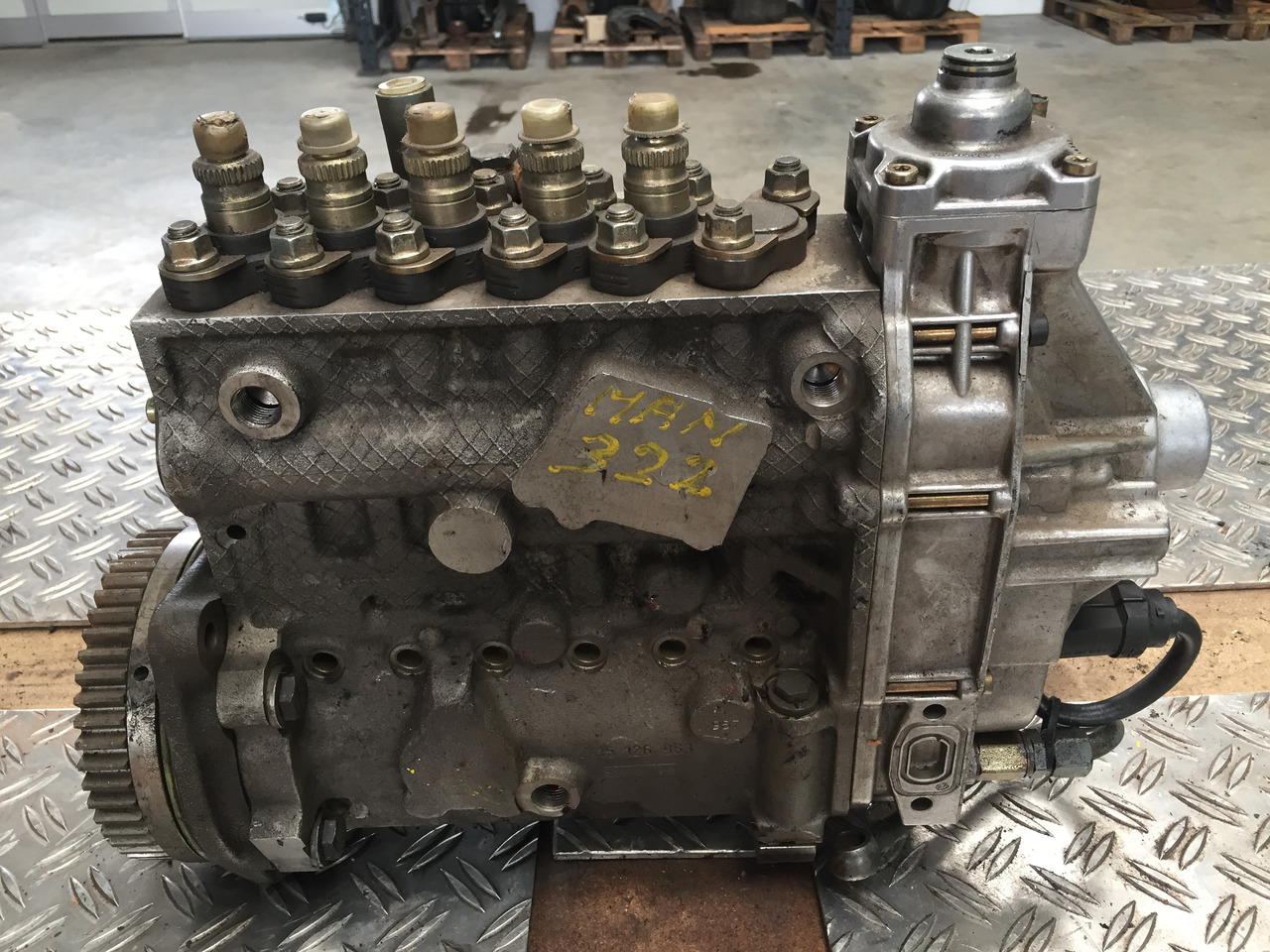 Gebrauchte Einspritzpumpe MAN, Bosch - Nr. : 0402 795 202, MAN 51.11103 - 7405 - Топливный насос для Грузовиков: фото 1 Gebrauchte Einspritzpumpe MAN, Bosch - Nr. : 0402 795 202, MAN 51.11103 - 7405 - Топливный насос для Грузовиков: фото 1