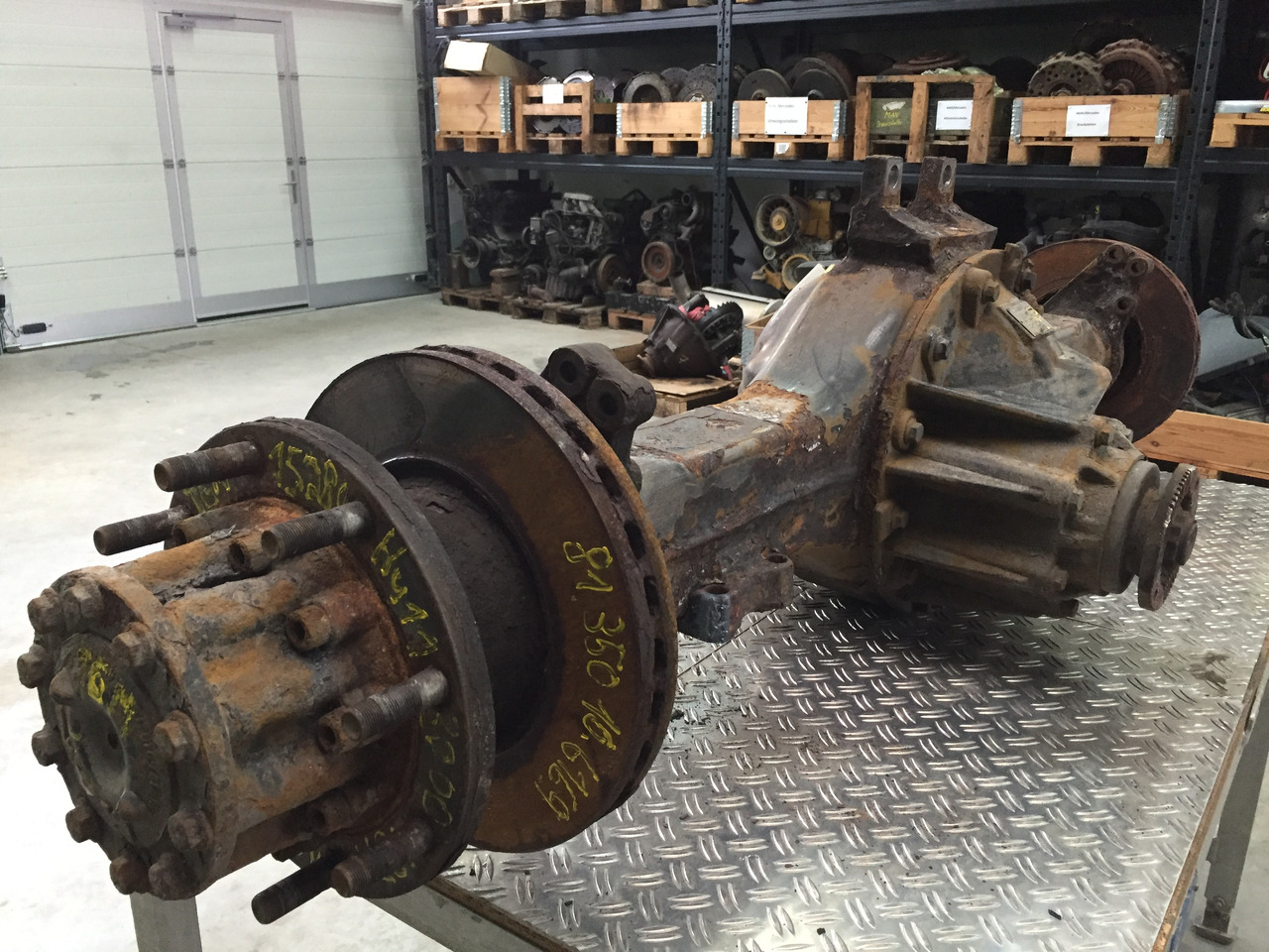 Gebrauchte Hinterachse MAN TGM 15.280, Typ : HY 11 3000, Artikel - Nr. : 81.35010 - 6169 - Задняя ось для Грузовиков: фото 5 Gebrauchte Hinterachse MAN TGM 15.280, Typ : HY 11 3000, Artikel - Nr. : 81.35010 - 6169 - Задняя ось для Грузовиков: фото 5