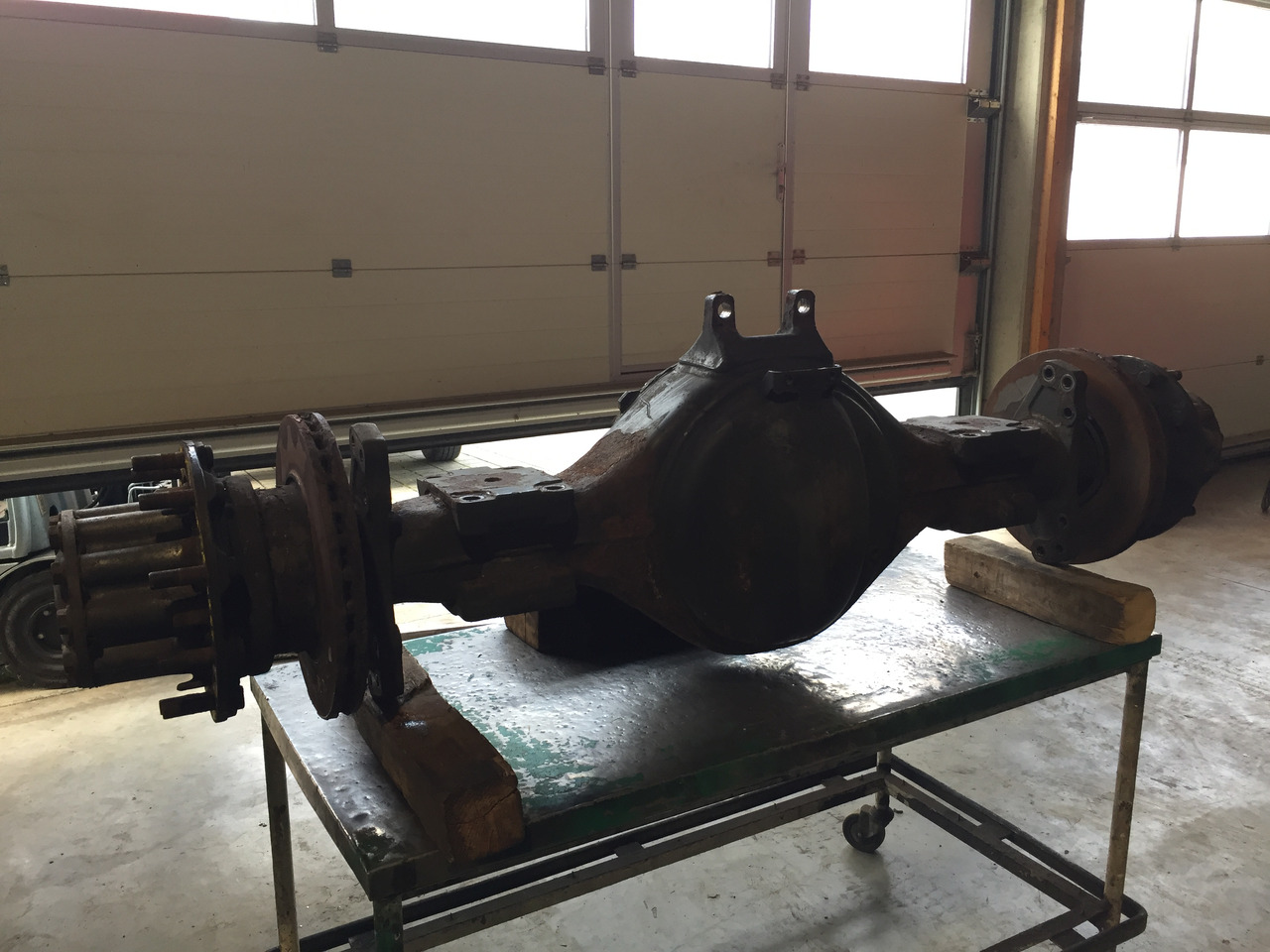 Gebrauchte Hinterradachse DB Axor 1824, Typ : HL6 / 1DCSL - 13, Artikel - Nr. : 99.99999 - 9999 - Задняя ось для Грузовиков: фото 1 Gebrauchte Hinterradachse DB Axor 1824, Typ : HL6 / 1DCSL - 13, Artikel - Nr. : 99.99999 - 9999 - Задняя ось для Грузовиков: фото 1