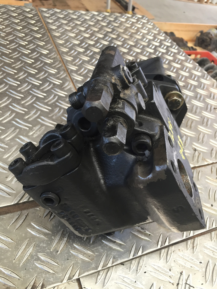 Гидравлический насос для Грузовиков Gebrauchte Hydraulikpumpe / Lenkung VOLVO Radlader L40 B, Artikel - Nr. : 1534604: фото 10 Гидравлический насос для Грузовиков Gebrauchte Hydraulikpumpe / Lenkung VOLVO Radlader L40 B, Artikel - Nr. : 1534604: фото 10