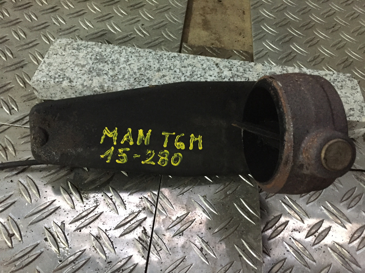 Gebrauchte Motorbremse MAN TGM 15.280, Abgasdrossel, Artikel - Nr.: 81.15601-0035 - Двигатель и запчасти для Грузовиков: фото 1 Gebrauchte Motorbremse MAN TGM 15.280, Abgasdrossel, Artikel - Nr.: 81.15601-0035 - Двигатель и запчасти для Грузовиков: фото 1