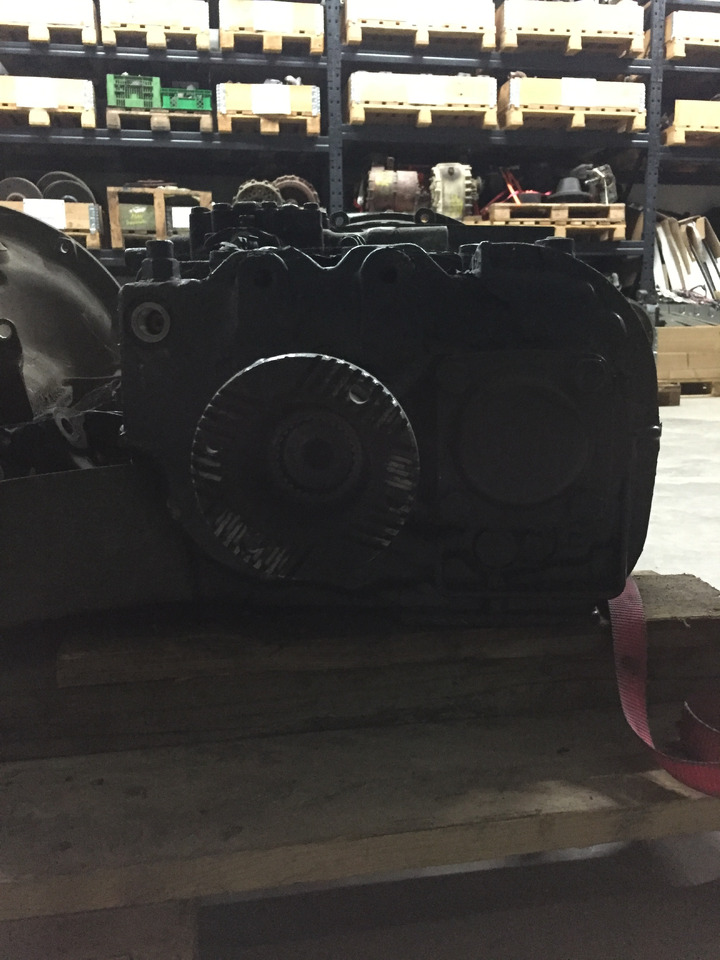 Gebrauchtes Getriebe MAN TGL 8.180, Typ : S6 - 850 TO LL, Artikel - Nr. : 81.32004 - 6139 - Коробка передач для Грузовиков: фото 3 Gebrauchtes Getriebe MAN TGL 8.180, Typ : S6 - 850 TO LL, Artikel - Nr. : 81.32004 - 6139 - Коробка передач для Грузовиков: фото 3