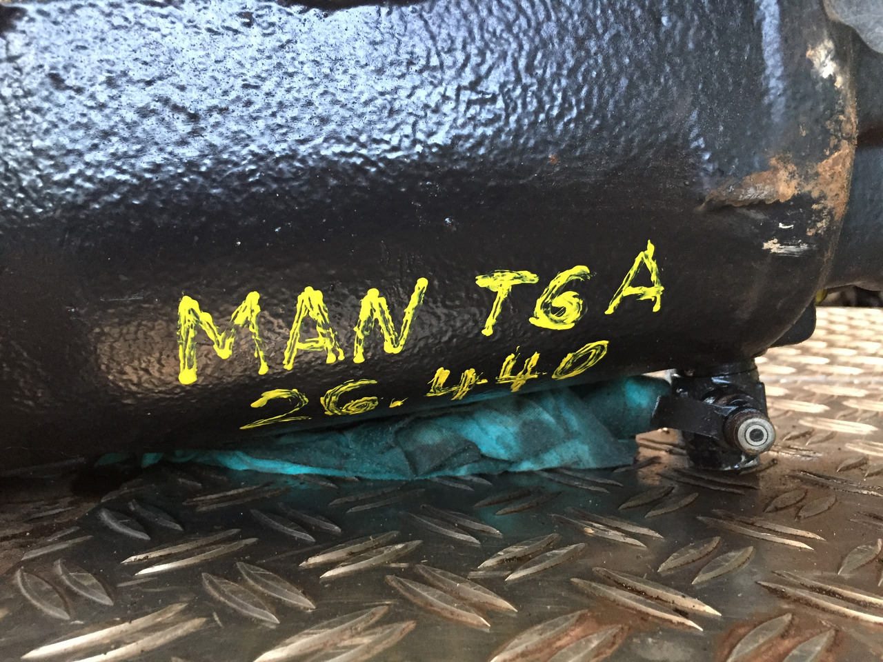 Gebrauchtes Lenkgetriebe, mechanisch, MAN TGA 26.440 XXL, Artikel - Nr. : 81.46200 - 6427 - Рулевой механизм для Грузовиков: фото 2 Gebrauchtes Lenkgetriebe, mechanisch, MAN TGA 26.440 XXL, Artikel - Nr. : 81.46200 - 6427 - Рулевой механизм для Грузовиков: фото 2