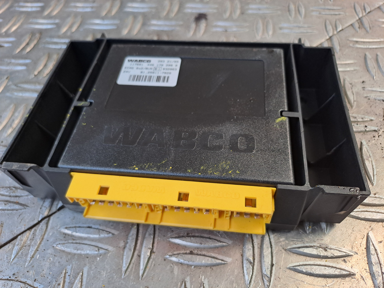 Gebrauchtes MAN TGX 26.440 Steuergerät ECAS Luftfederung, Artikel - Nr.: 81.25811 - 7020 - Блок управления для Грузовиков: фото 2 Gebrauchtes MAN TGX 26.440 Steuergerät ECAS Luftfederung, Artikel - Nr.: 81.25811 - 7020 - Блок управления для Грузовиков: фото 2