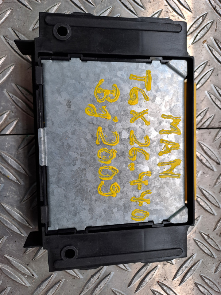 Gebrauchtes MAN TGX 26.440 Steuergerät zentraler Bordrechner, Artikel - Nr. : 81.25806 - 7096 - Блок управления для Грузовиков: фото 3 Gebrauchtes MAN TGX 26.440 Steuergerät zentraler Bordrechner, Artikel - Nr. : 81.25806 - 7096 - Блок управления для Грузовиков: фото 3