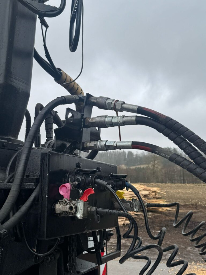 NACZEPA Z DŹWIGIEM DO DREWNA - Другая техника: фото 5 NACZEPA Z DŹWIGIEM DO DREWNA - Другая техника: фото 5