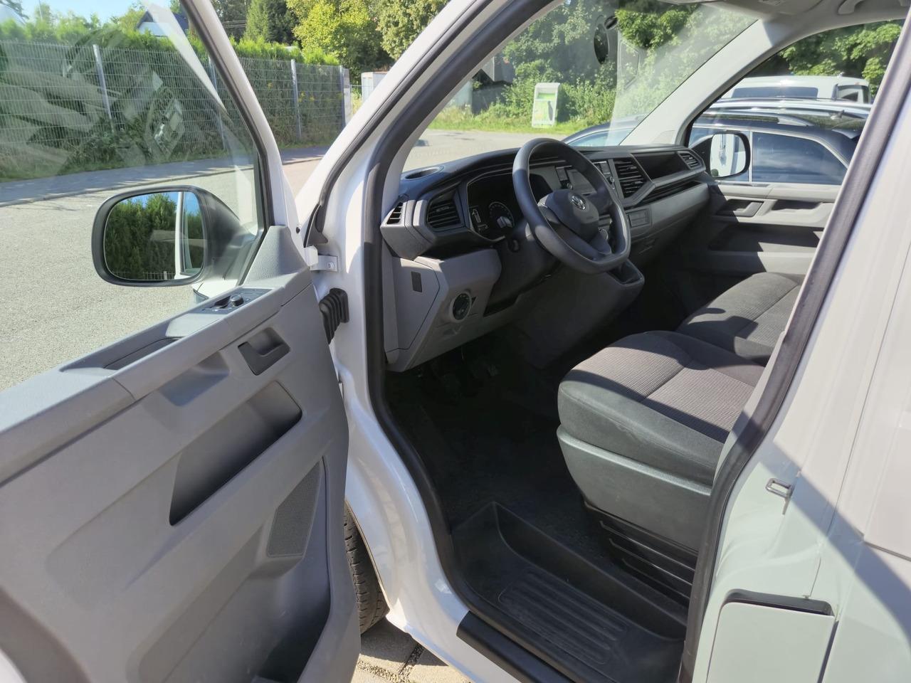 Цельнометаллический фургон VOLKSWAGEN T6.1 Transporter Kasten lang FWD: фото 12 Цельнометаллический фургон VOLKSWAGEN T6.1 Transporter Kasten lang FWD: фото 12