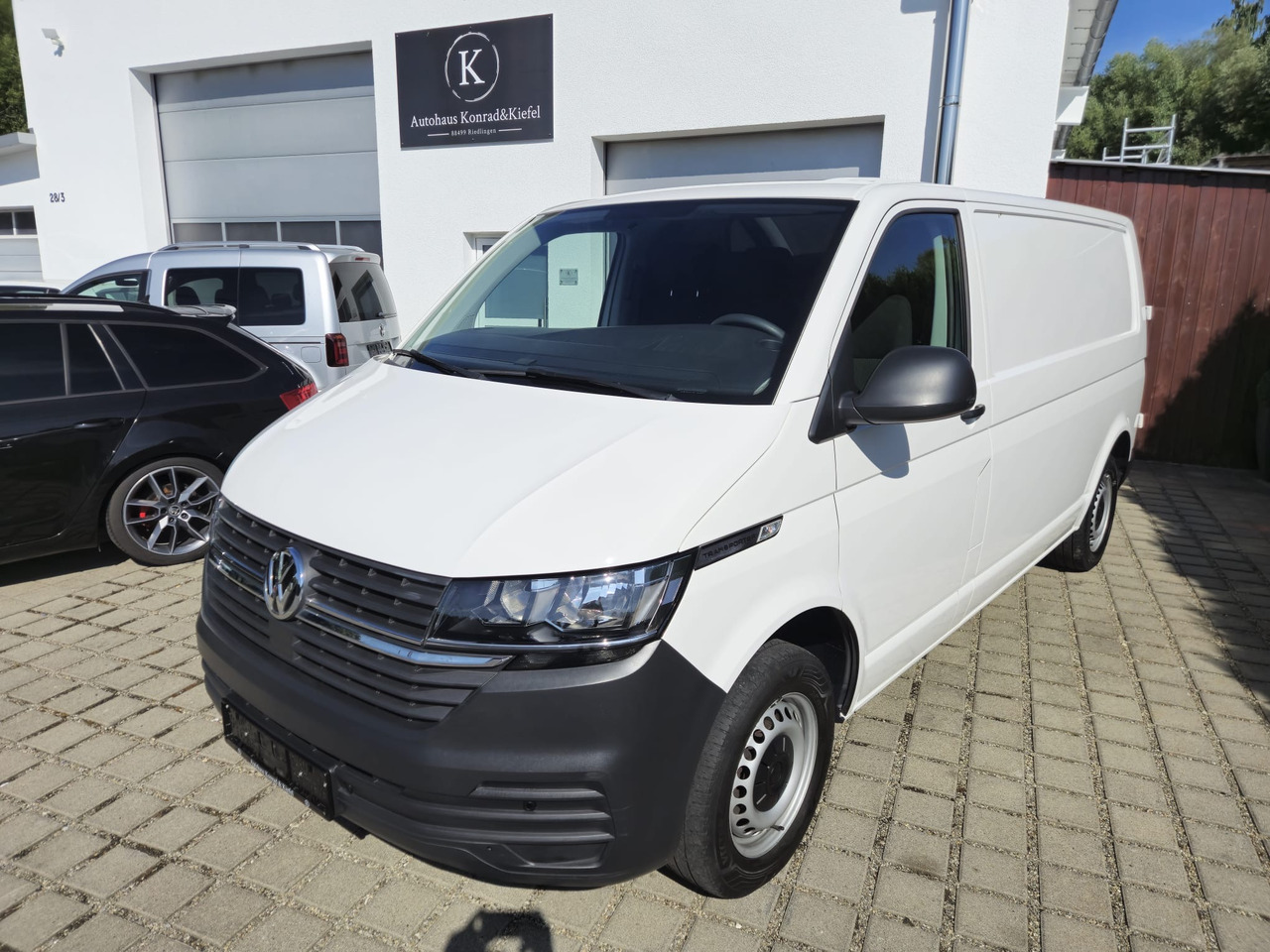 VOLKSWAGEN T6.1 Transporter Kasten lang FWD - Цельнометаллический фургон: фото 1 VOLKSWAGEN T6.1 Transporter Kasten lang FWD - Цельнометаллический фургон: фото 1