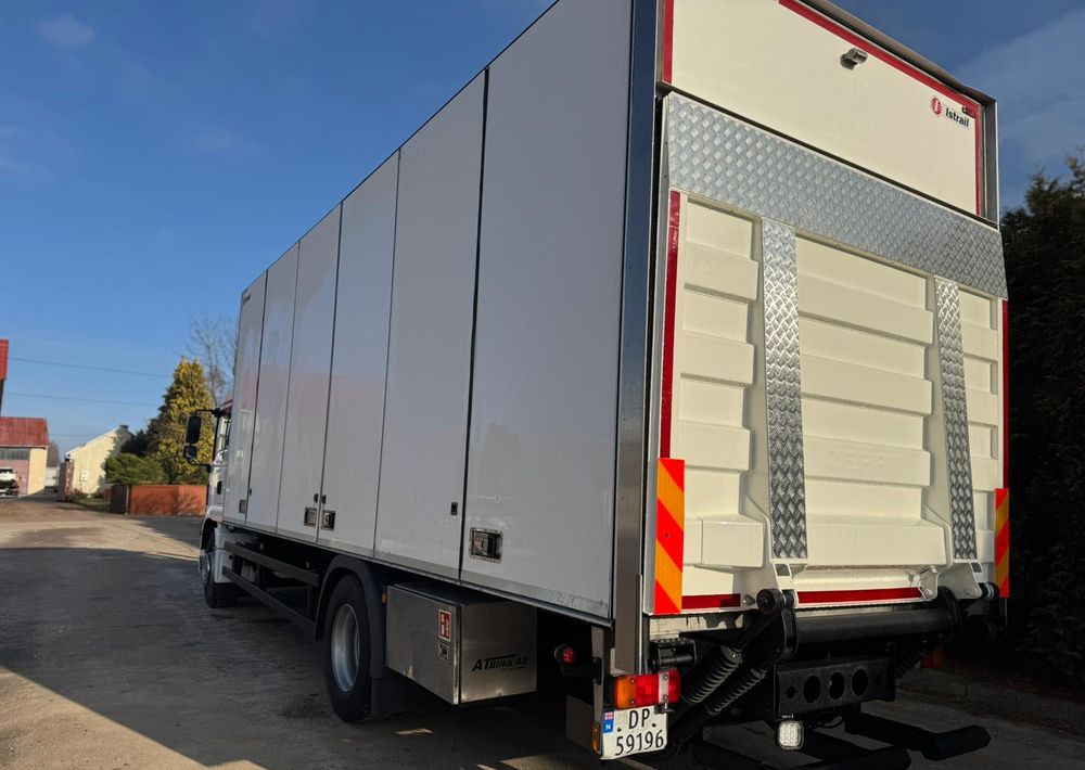 MAN MAN TGM 18.290/ IZOTERMA / OTWIERANY BOK/ /WINDA / 19 EUROPALET/ NISKI PRZEBIEG /SYPIALKA /ACC/EURO6 - Рефрижератор: фото 5 MAN MAN TGM 18.290/ IZOTERMA / OTWIERANY BOK/ /WINDA / 19 EUROPALET/ NISKI PRZEBIEG /SYPIALKA /ACC/EURO6 - Рефрижератор: фото 5