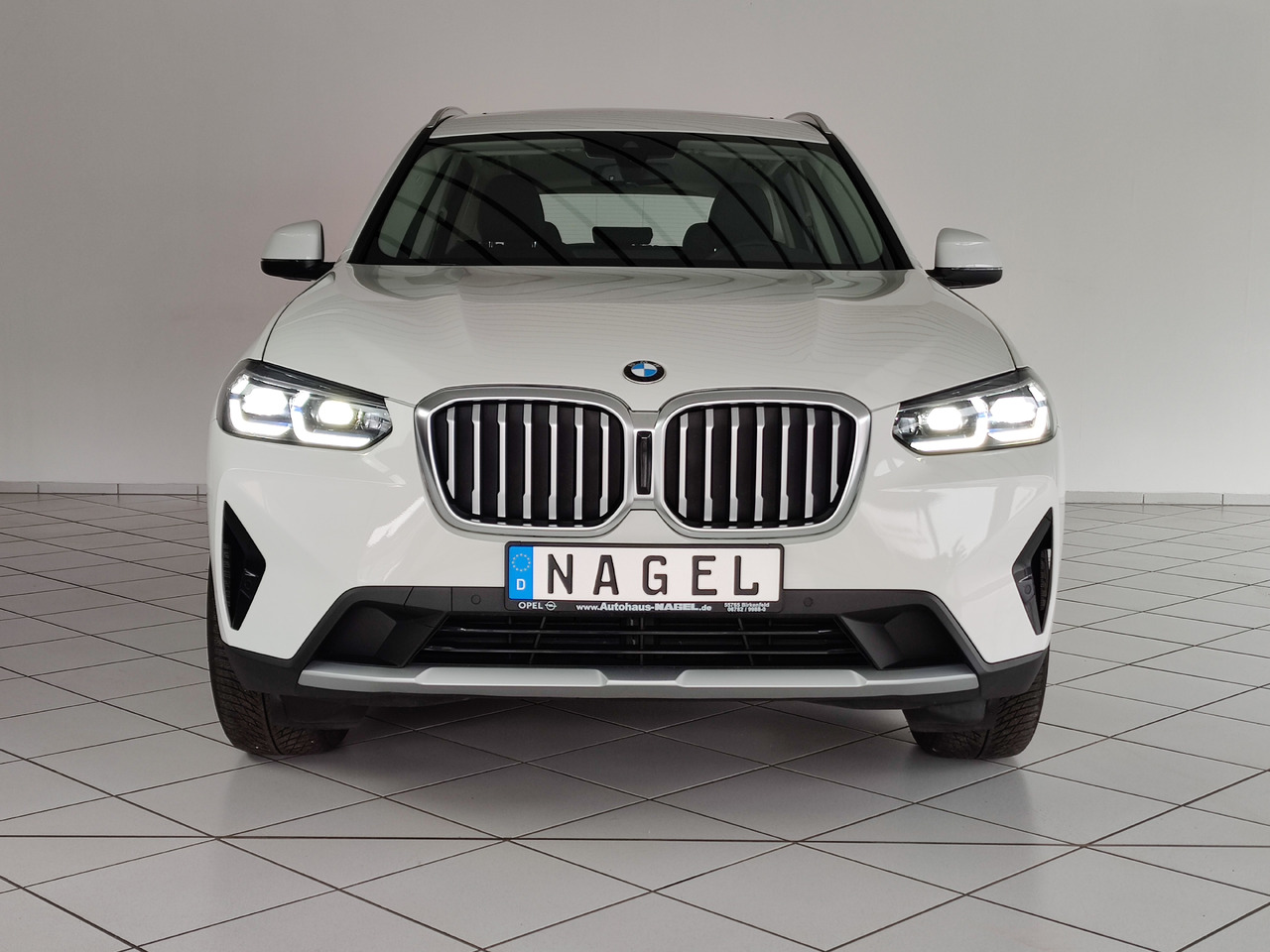 BMW X3 xDrive 30 i Live-Cockpit DAB Leder HiFi Headup - Внедорожник: фото 4 BMW X3 xDrive 30 i Live-Cockpit DAB Leder HiFi Headup - Внедорожник: фото 4