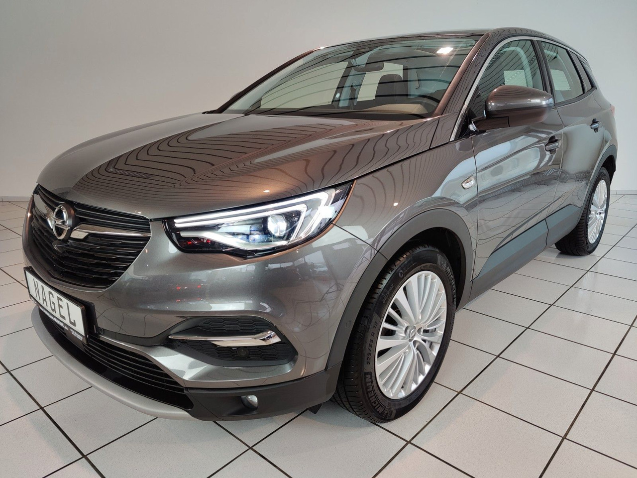 Opel Grandland X 1,2 Business Inno. Navi Leder PDC DAB LED - Внедорожник: фото 1 Opel Grandland X 1,2 Business Inno. Navi Leder PDC DAB LED - Внедорожник: фото 1