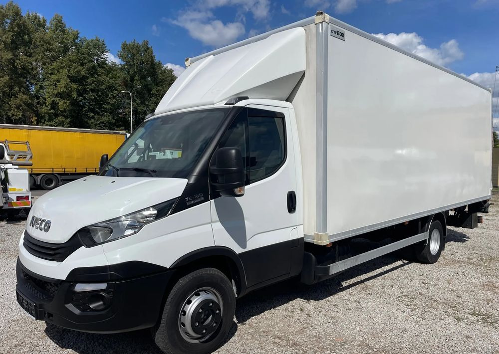 Iveco Daily 72c18 Kontener winda 2017r - Фургон с закрытым кузовом: фото 1 Iveco Daily 72c18 Kontener winda 2017r - Фургон с закрытым кузовом: фото 1