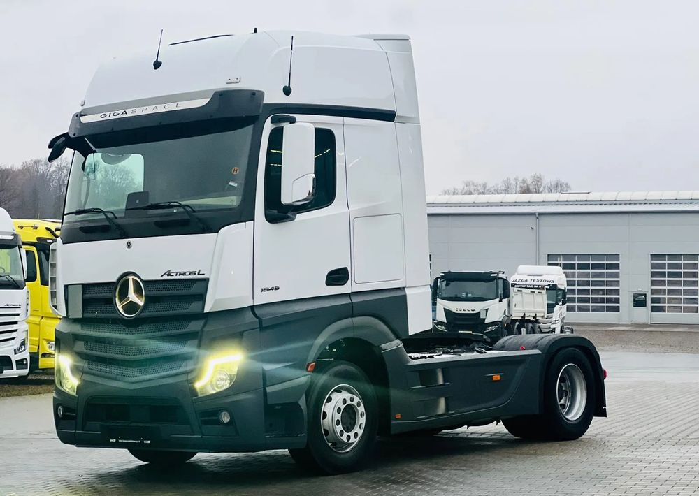 Mercedes-Benz ACTROS 1845 - Тягач: фото 2 Mercedes-Benz ACTROS 1845 - Тягач: фото 2
