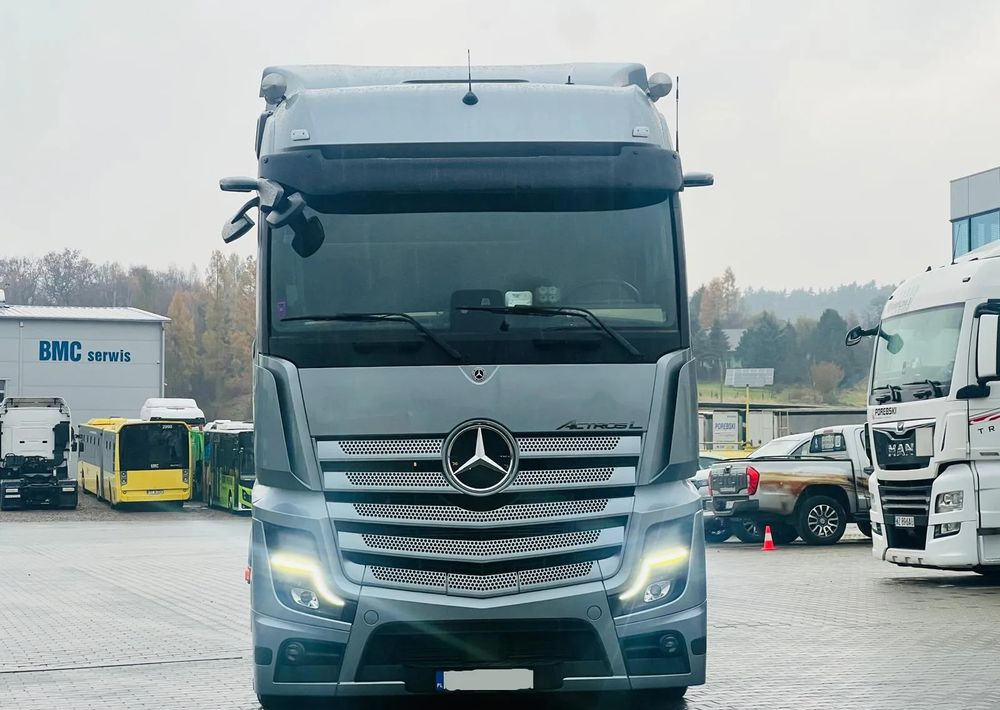 Mercedes-Benz Actros 1845 / MEGA/ Retarder olejowy/ Klima Postojowa / Aktywny tempomat ACC/ Salonka ! - Тягач: фото 2 Mercedes-Benz Actros 1845 / MEGA/ Retarder olejowy/ Klima Postojowa / Aktywny tempomat ACC/ Salonka ! - Тягач: фото 2