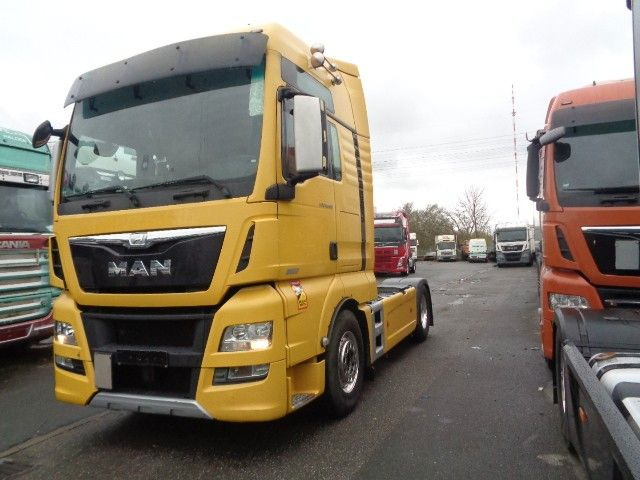 MAN XXL 520, Retarder, deutsches Fahrzeug - Тягач: фото 1 MAN XXL 520, Retarder, deutsches Fahrzeug - Тягач: фото 1