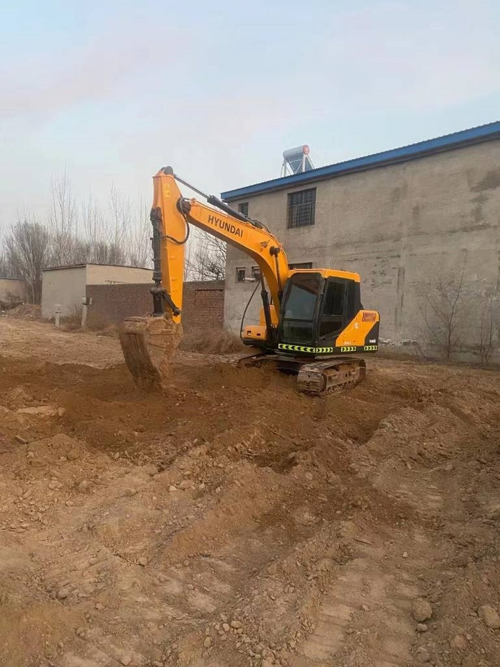 Hyundai R110VS - Мини-экскаватор: фото 2 Hyundai R110VS - Мини-экскаватор: фото 2