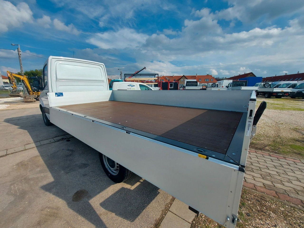 Mercedes-Benz Sprinter 315Pritsche - Малотоннажный бортовой грузовик: фото 3 Mercedes-Benz Sprinter 315Pritsche - Малотоннажный бортовой грузовик: фото 3