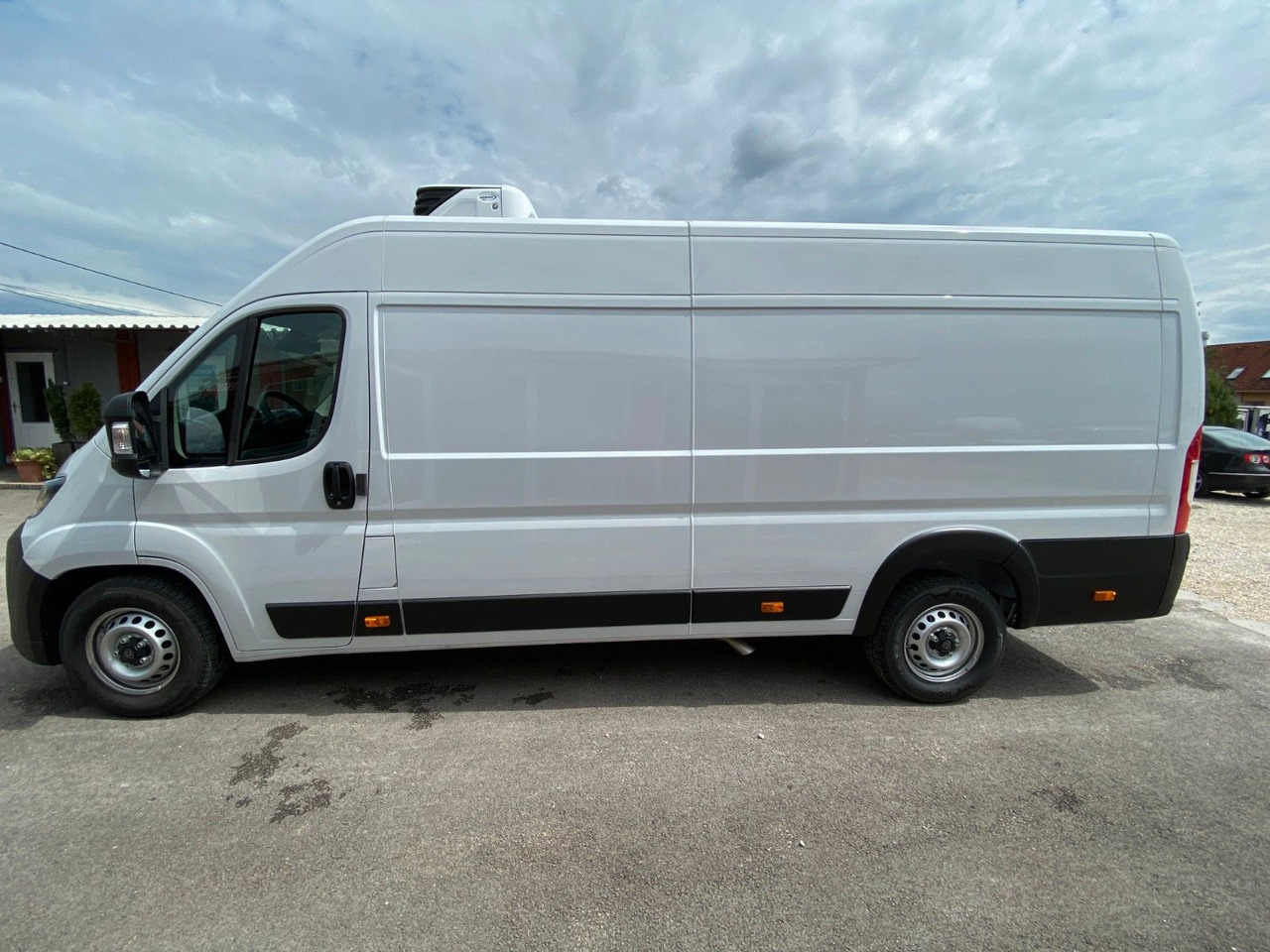 Peugeot Boxer Kasten Hochraum 435 L4H2 BlueHDi 140 Peugeot Boxer Kühlkasten 435 L4H2 BlueHDi 140 - Цельнометаллический фургон: фото 3 Peugeot Boxer Kasten Hochraum 435 L4H2 BlueHDi 140 Peugeot Boxer Kühlkasten 435 L4H2 BlueHDi 140 - Цельнометаллический фургон: фото 3