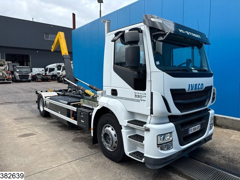 Iveco Stralis 330 CNG Unused, EURO 6, Retarder, Palfinger - Крюковой мультилифт: фото 3 Iveco Stralis 330 CNG Unused, EURO 6, Retarder, Palfinger - Крюковой мультилифт: фото 3