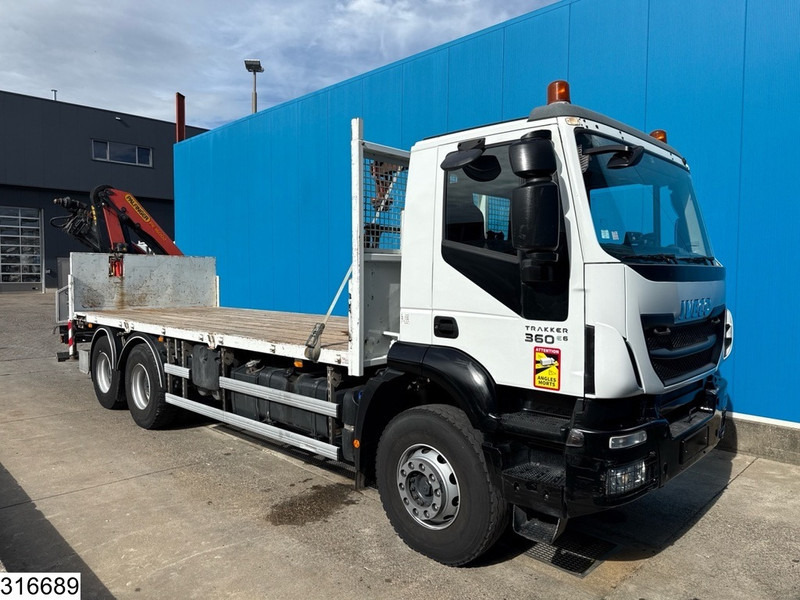 Iveco Trakker 360 6x4, EURO 6, Palfinger, Remote - Грузовик бортовой/ Платформа, Автоманипулятор: фото 5 Iveco Trakker 360 6x4, EURO 6, Palfinger, Remote - Грузовик бортовой/ Платформа, Автоманипулятор: фото 5