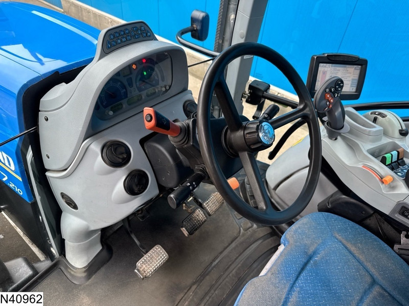 Трактор New Holland T 7.210 T7.210: фото 9