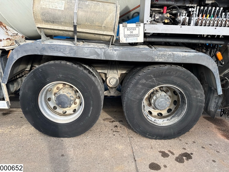 Renault Kerax 410 Dxi 8x4, Cifa, 9m3, Remote - Автобетоносмеситель: фото 3 Renault Kerax 410 Dxi 8x4, Cifa, 9m3, Remote - Автобетоносмеситель: фото 3