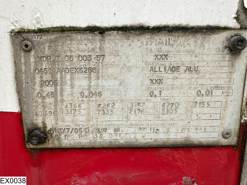 Полуприцеп-цистерна Trailor Fuel 40196 Liter, 9 Compartimenten: фото 10 Полуприцеп-цистерна Trailor Fuel 40196 Liter, 9 Compartimenten: фото 10