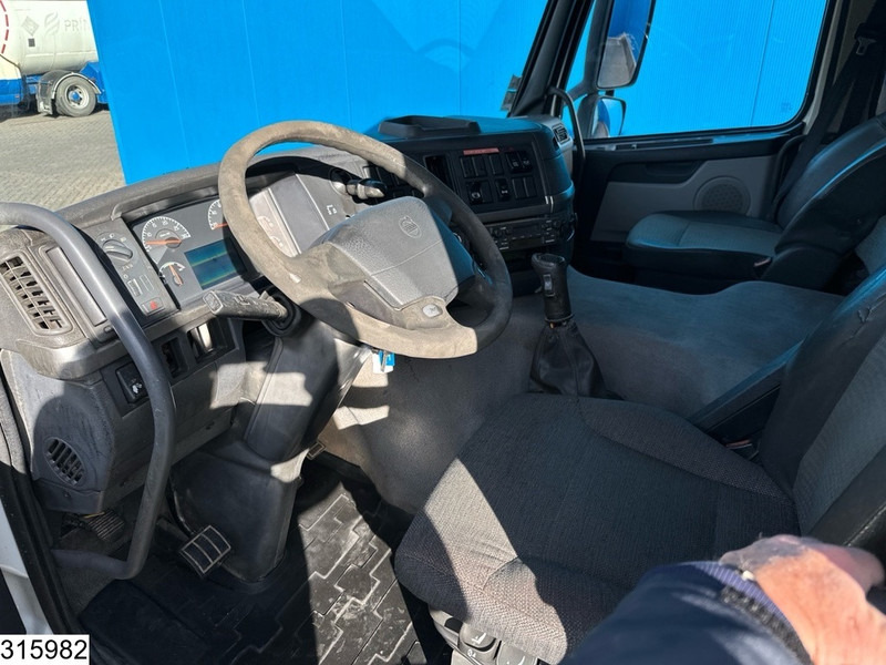 Volvo FM 280 EURO 3, Manual transmission - Грузовик бортовой/ Платформа: фото 5 Volvo FM 280 EURO 3, Manual transmission - Грузовик бортовой/ Платформа: фото 5