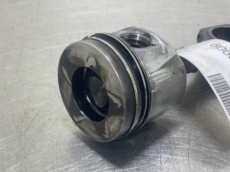 Deutz TD2011L04I - Piston/Kolben/Zuiger - Двигатель для Строительной техники: фото 2 Deutz TD2011L04I - Piston/Kolben/Zuiger - Двигатель для Строительной техники: фото 2