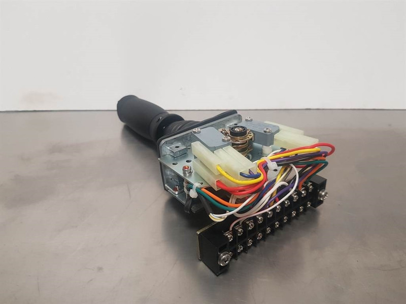 Genie 56773GT - Joystick/Steuergriff/Bedieningshendel - Электрическая система для Строительной техники: фото 4 Genie 56773GT - Joystick/Steuergriff/Bedieningshendel - Электрическая система для Строительной техники: фото 4