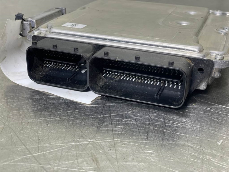 Mecalac 12MTX-6160099-ECU/Control box/Steuermodul - Электрическая система для Строительной техники: фото 3 Mecalac 12MTX-6160099-ECU/Control box/Steuermodul - Электрическая система для Строительной техники: фото 3