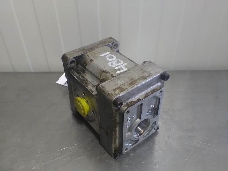 Sauer Sundstrand SNP3/33DC041/7M - Gearpump - Гидравлика: фото 2 Sauer Sundstrand SNP3/33DC041/7M - Gearpump - Гидравлика: фото 2