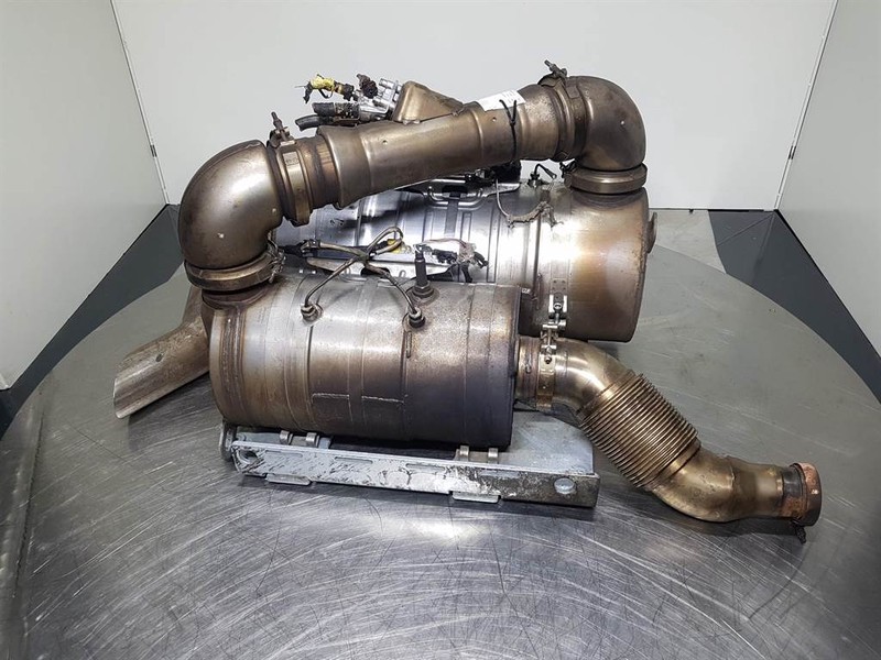 Sennebogen 818 - Exhaust system/Auspuff/Uitlaat - Двигатель и запчасти для Строительной техники: фото 3 Sennebogen 818 - Exhaust system/Auspuff/Uitlaat - Двигатель и запчасти для Строительной техники: фото 3