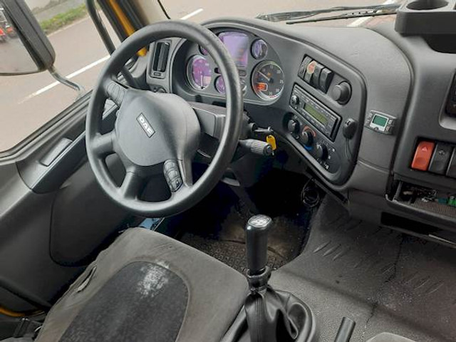 Фото интерьера 1: Грузовик с закрытым кузовом DAF LF45.250