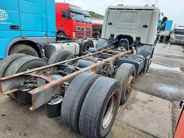 Scania P 94 DB 260 - Грузовик-шасси: фото 4 Scania P 94 DB 260 - Грузовик-шасси: фото 4
