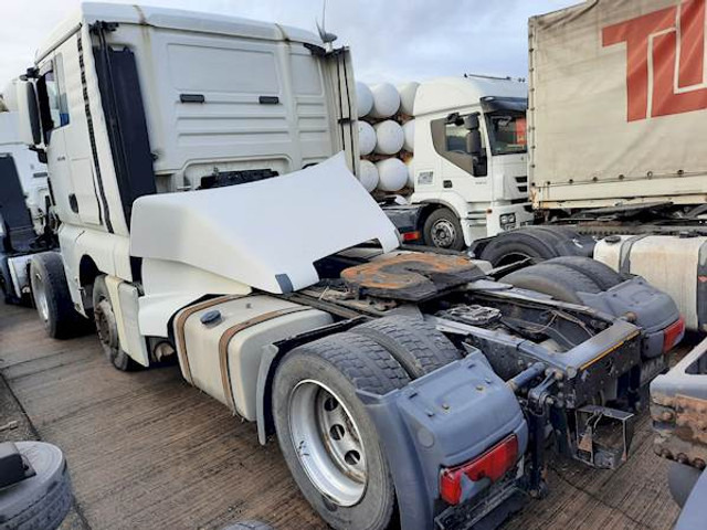 MAN TGX 18.400 - Тягач: фото 4 MAN TGX 18.400 - Тягач: фото 4