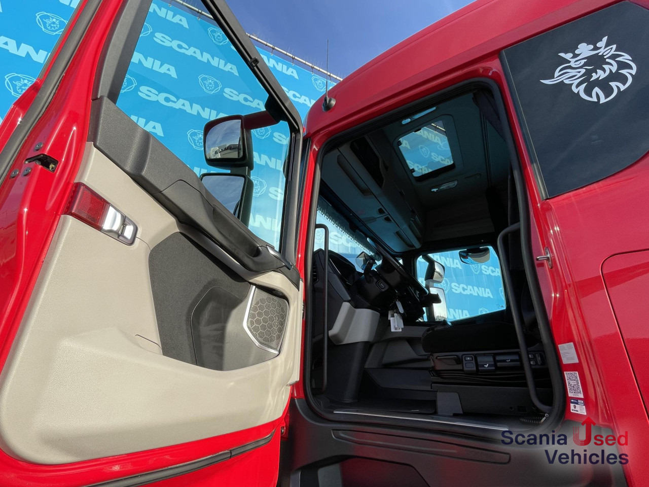 SCANIA R 410 A4x2NA RETARDER LED NAVI - Тягач: фото 3 SCANIA R 410 A4x2NA RETARDER LED NAVI - Тягач: фото 3