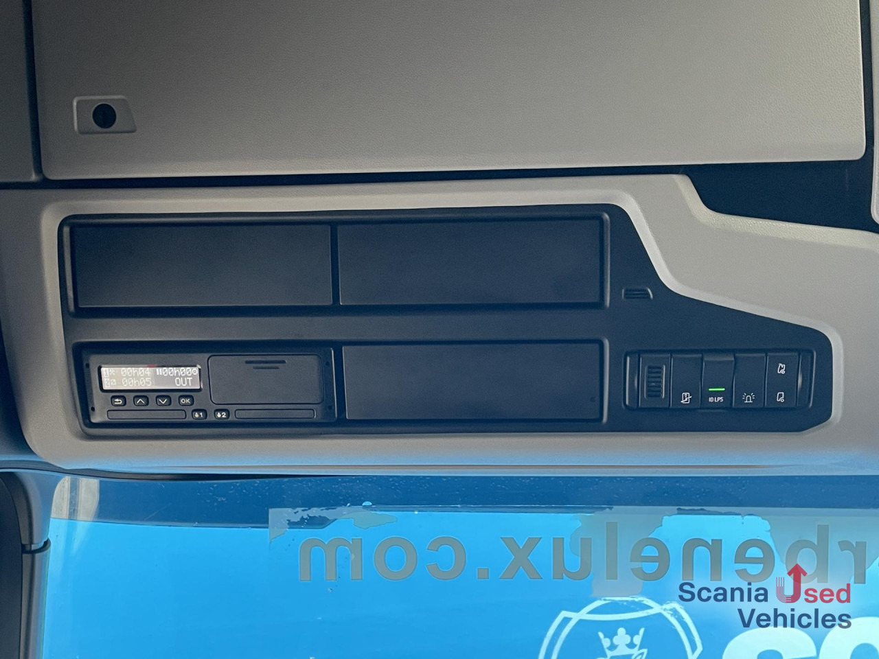 SCANIA R 410 A4x2NA RETARDER LED NAVI - Тягач: фото 5 SCANIA R 410 A4x2NA RETARDER LED NAVI - Тягач: фото 5