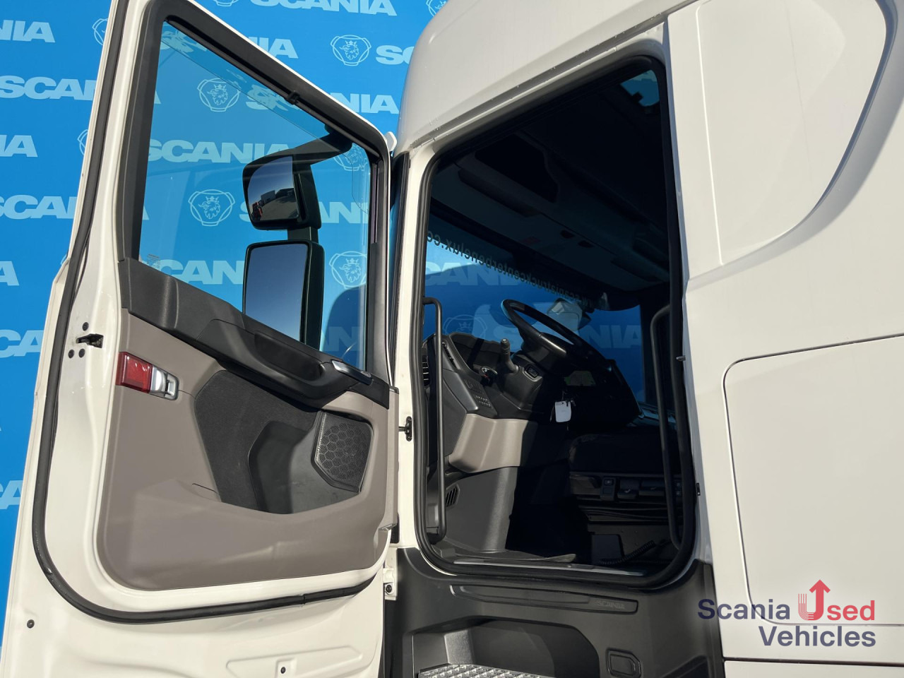 SCANIA S 500 A4x2NB DIFF-L RETARDER FULL AIR 8T ACC - Тягач: фото 4 SCANIA S 500 A4x2NB DIFF-L RETARDER FULL AIR 8T ACC - Тягач: фото 4