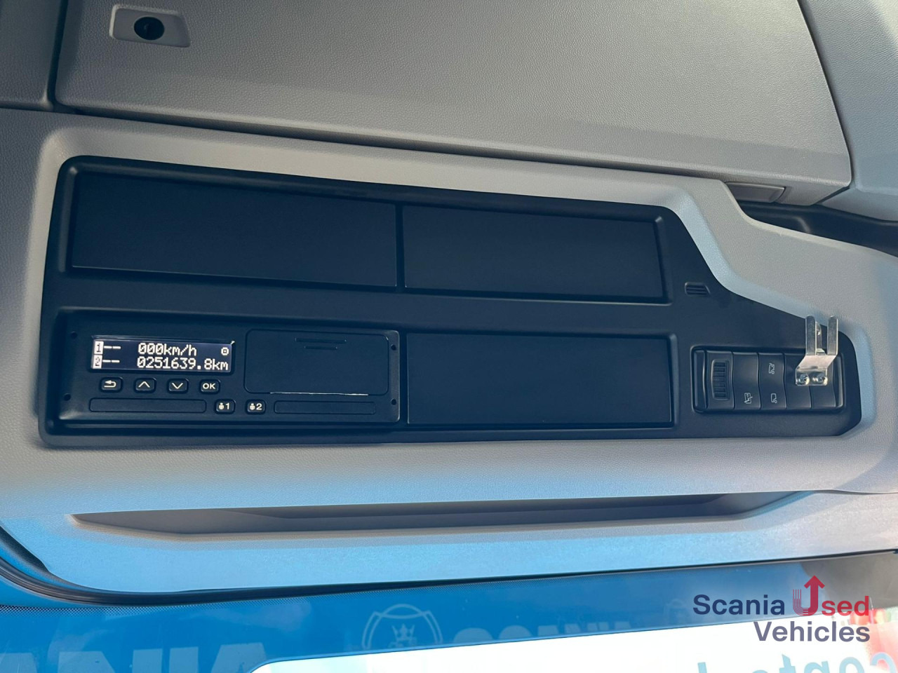 Тягач SCANIA S 530 A4x2NA DIFF-L RETARDER PARK AIRCO LED ACC: фото 6 Тягач SCANIA S 530 A4x2NA DIFF-L RETARDER PARK AIRCO LED ACC: фото 6