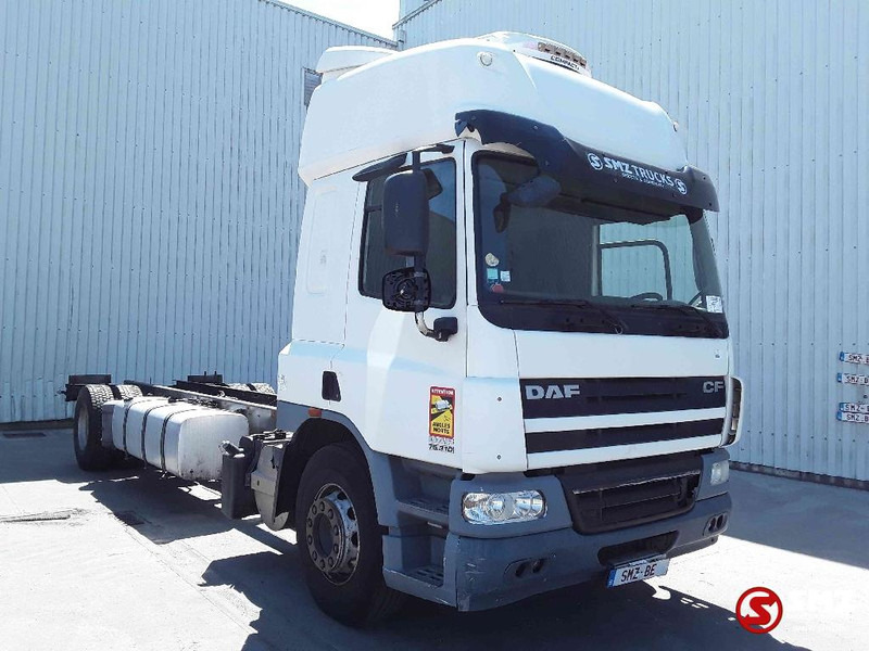 DAF 75 CF 310 manual - Грузовик-шасси: фото 1 DAF 75 CF 310 manual - Грузовик-шасси: фото 1