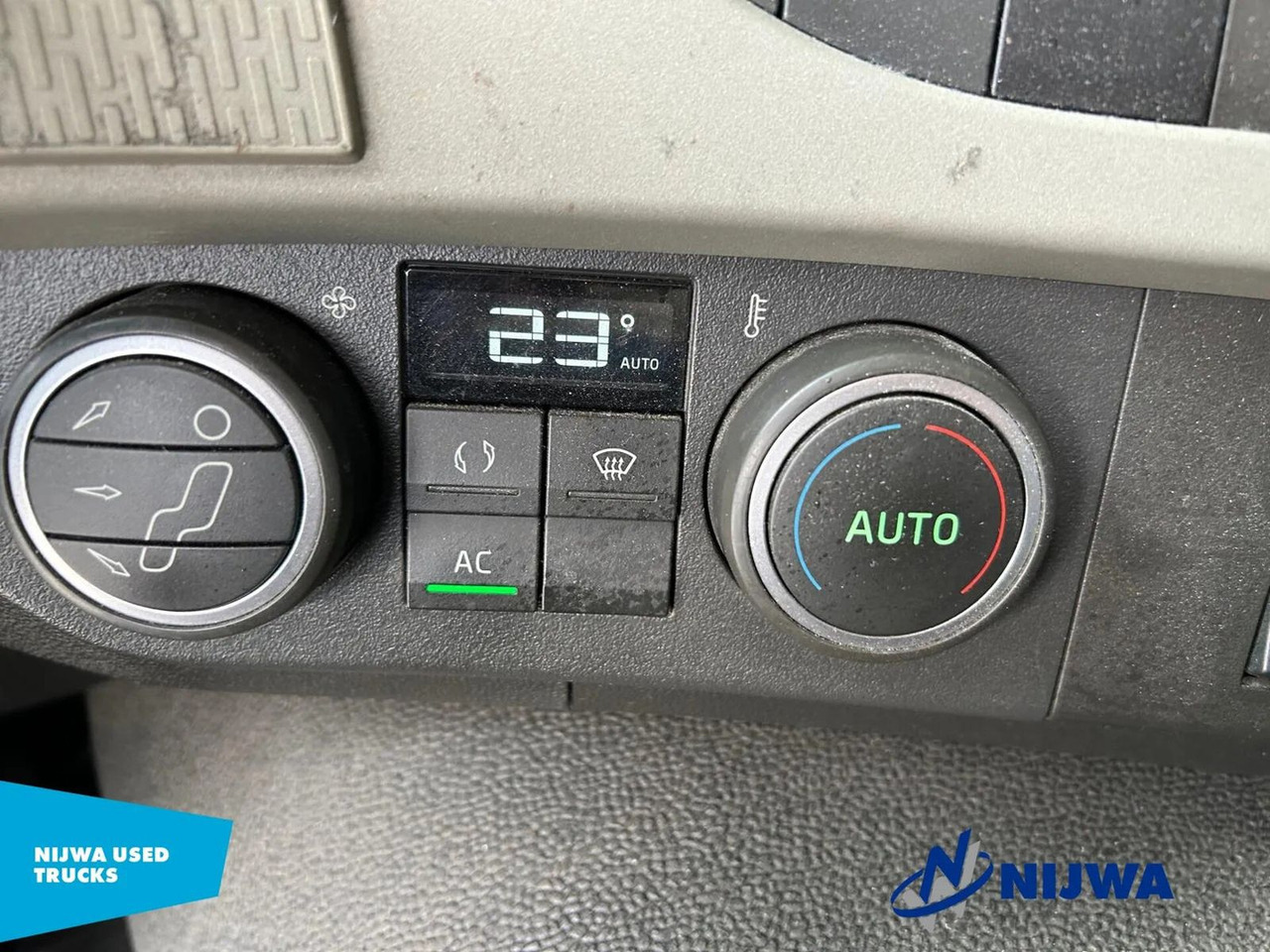Новый Тентованный грузовик Volvo FM 330 Schuifzeil + Laadklep: фото 9
