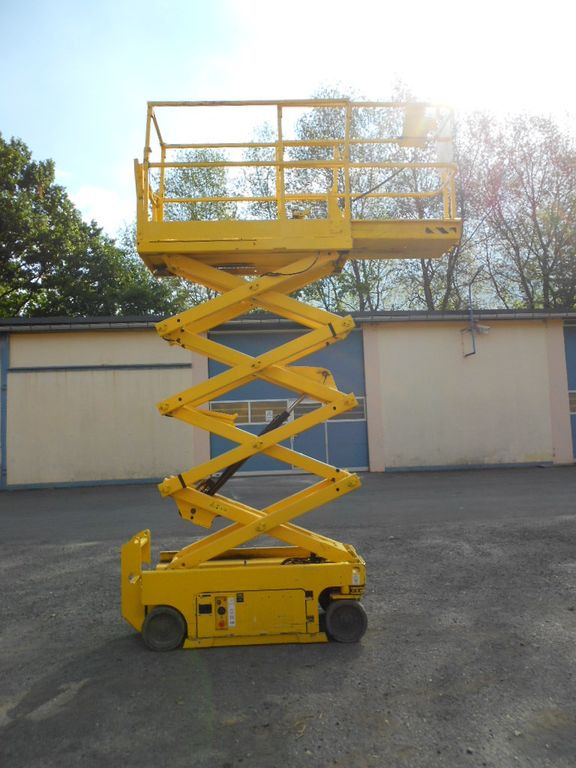 Genie GS 1930, Scherenarbeitsbühne Genie 8 m  - Ножничный подъемник: фото 1 Genie GS 1930, Scherenarbeitsbühne Genie 8 m  - Ножничный подъемник: фото 1
